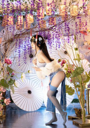 教室里调教大乳奶牛老师_720在线视频观看